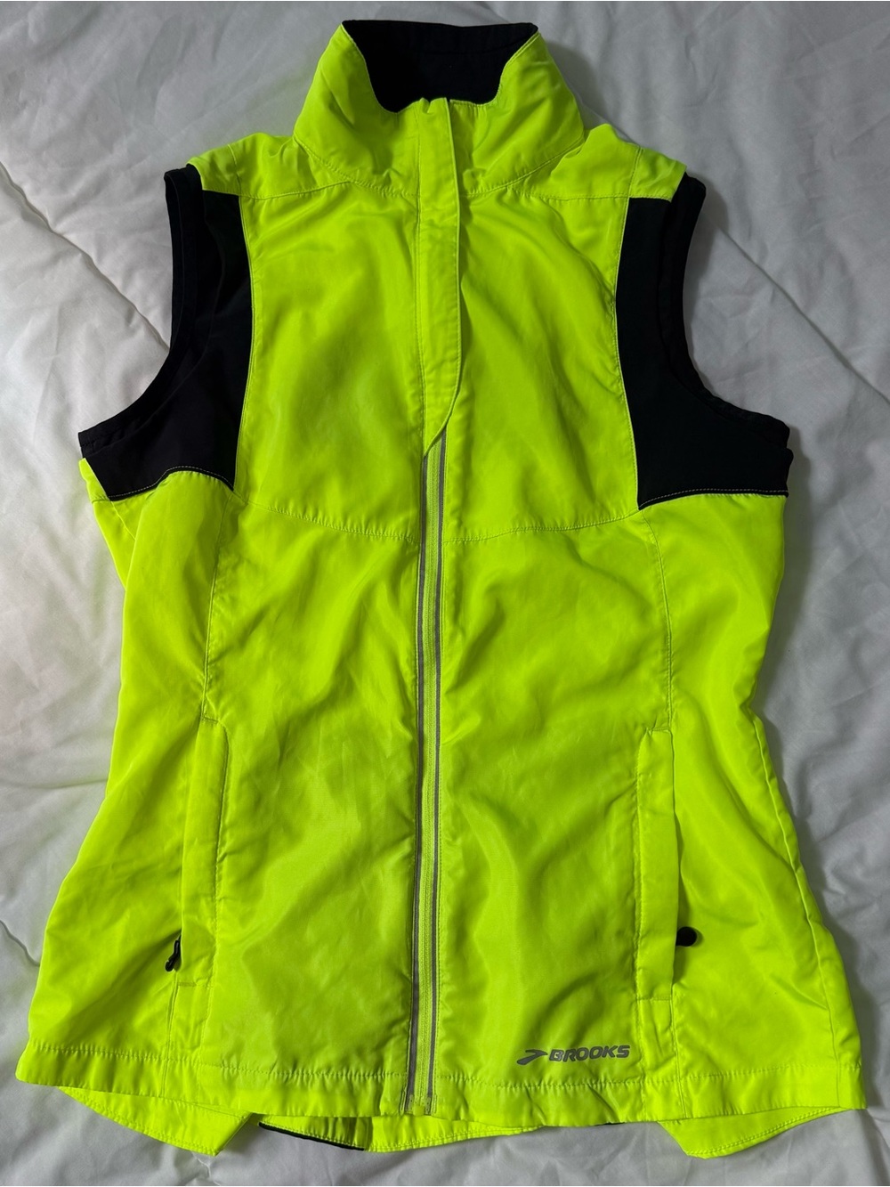 XS Like-New Brooks Neon Yellow Black Women's Running Vest Nightlife Essential